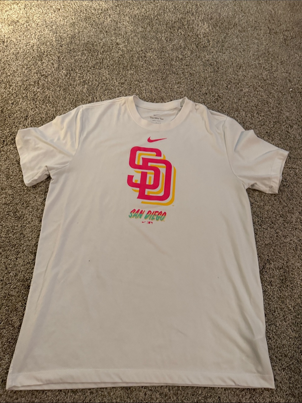 Nike San Diego Padres dry-fit White Graphic Logo Tee